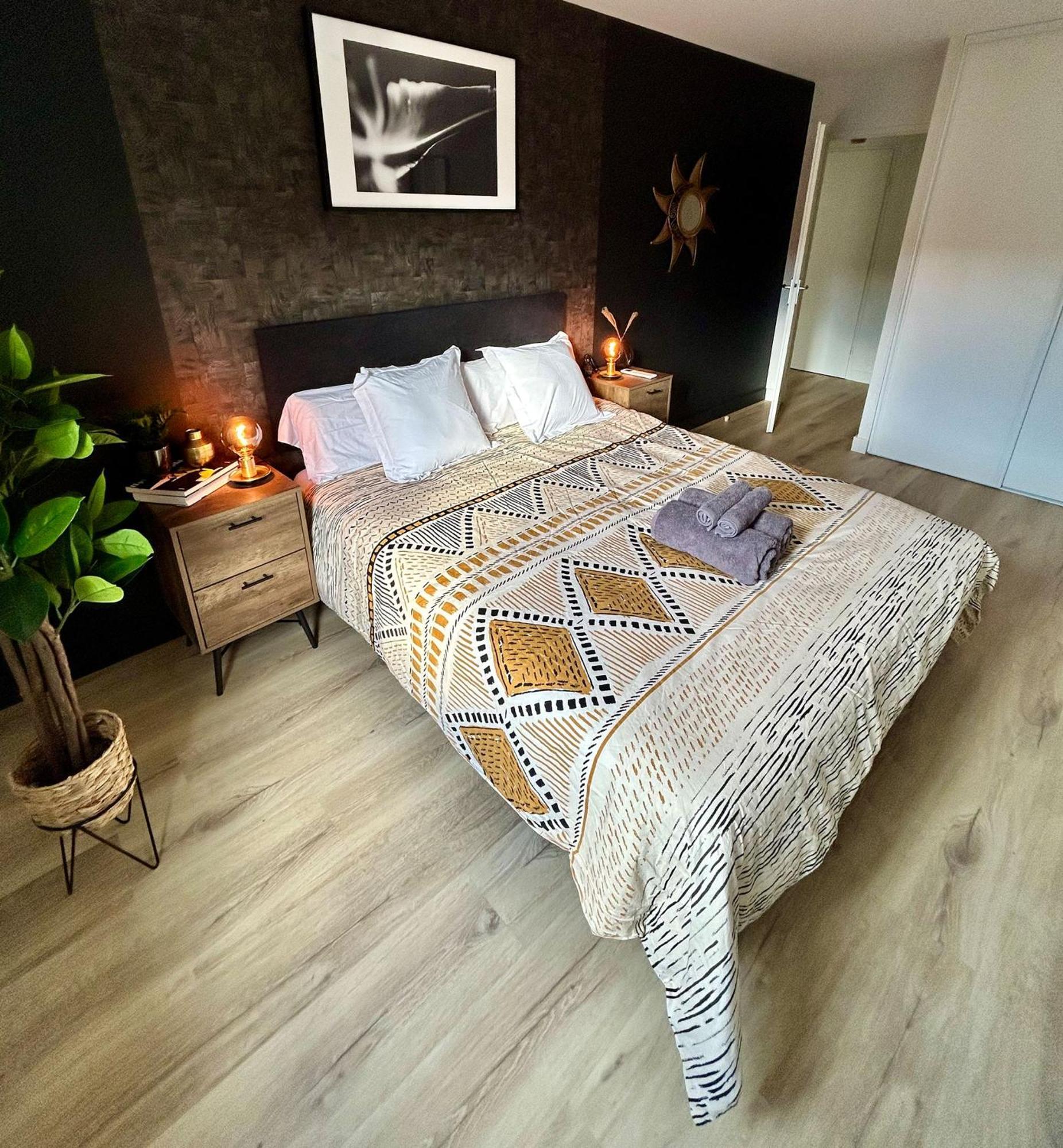 Modern 1 Bdr + Balcony + Free Parking + Ac + Pool Apartment L'Isle-d'Abeau Luaran gambar