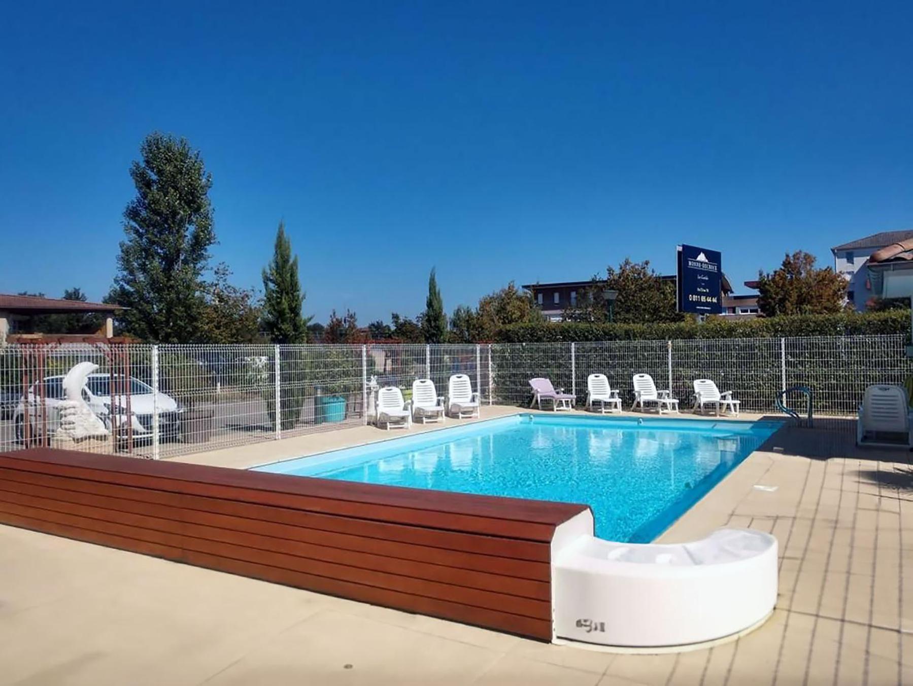 Modern 1 Bdr + Balcony + Free Parking + Ac + Pool Apartment L'Isle-d'Abeau Luaran gambar