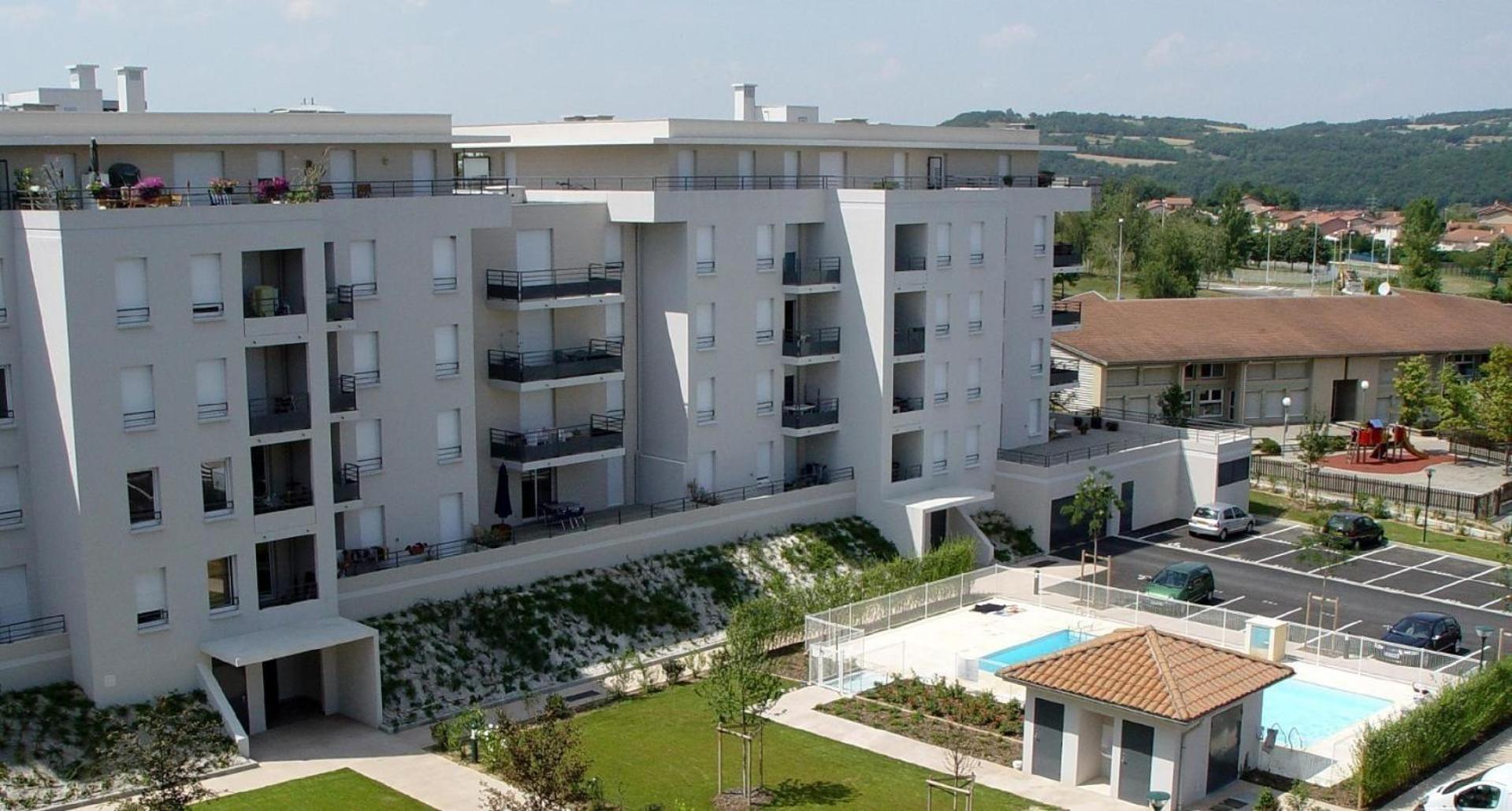 Modern 1 Bdr + Balcony + Free Parking + Ac + Pool Apartment L'Isle-d'Abeau Luaran gambar